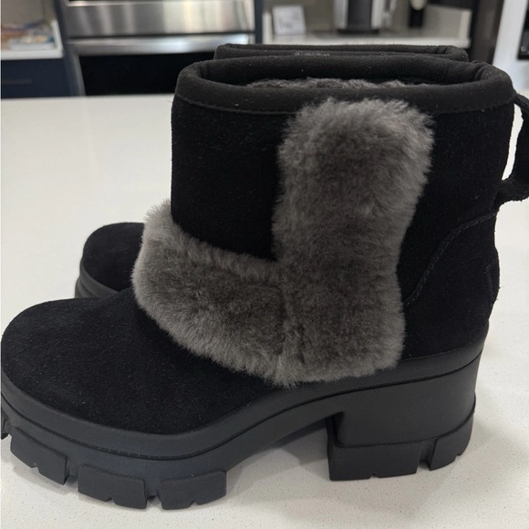 UGG Brooklyn Sunburst Black suede and Gray fur Winter Boots 9.5 1130726 - Picture 4 of 9